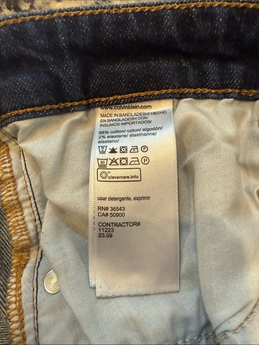 Calvin Klein Men's Straight Leg Dark Indigo Jeans - Picture 4 of 4